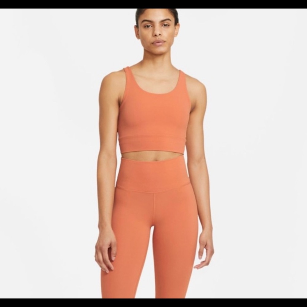 NWT Women’s Nike yoga luxe infinalon crop top